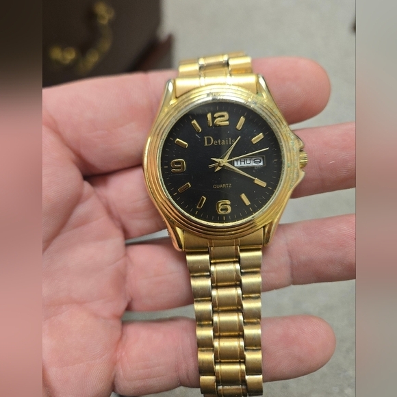 detail Accessories - Vintage Detail Watch Quartz Japan MovtHas Some wear. New battery